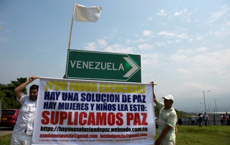 المساعدات الإنسانية الأميركية تصل إلى حدود فنزويلا