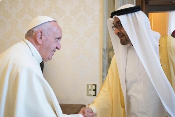 الشيخ محمد بن زايد والبابا فرنسيس
