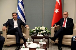 رئيس الحكومة اليونانية يزور تركيا لتخفيف حدة خلافات