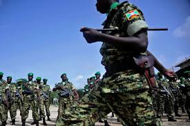 كينيا تستدعي سفيرها في الصومال بسبب خلاف على الحدود البحرية