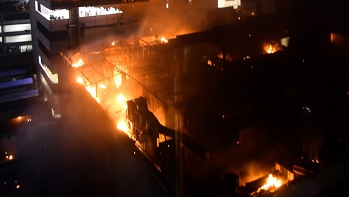 17 قتيلًا في حريق في فندق في نيودلهي
