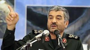 جنرال إيراني يتهم باكستان بدعم جماعة 