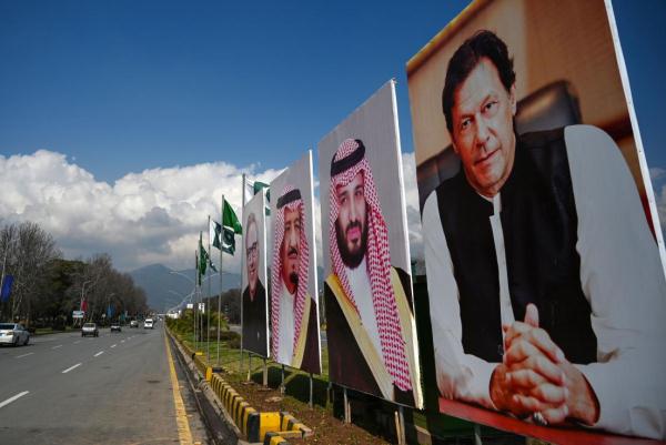 شوارع العاصمة الباكستانية تزينت بصور القيادتين السعودية والباكستانية وأعلام البلدين