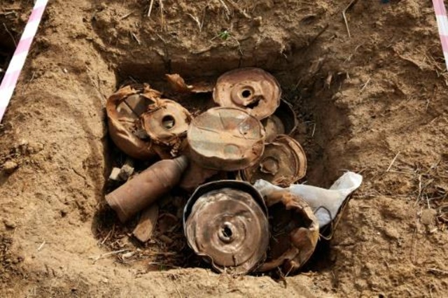 مقتل 20 مدنياً بانفجار لغم من مخلفات داعش في وسط سوريا