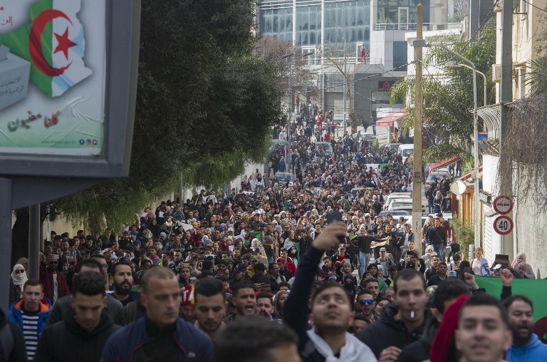 تظاهرات مناوئة للعهد الخامس لبوتفليقة