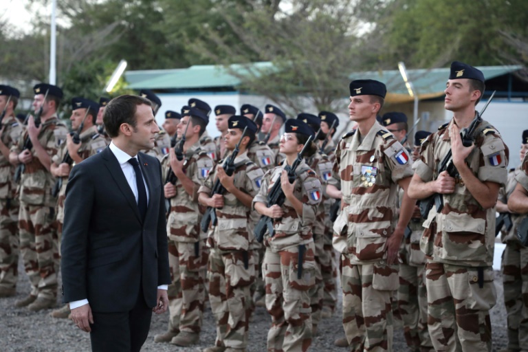 ماكرون في شرق أفريقيا لتعزيز النفوذ الفرنسي في هذه المنطقة 