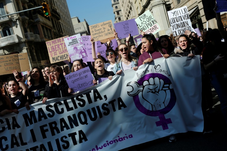 اليوم العالمي للمرأة مناسبة لتكريم النساء والدفاع عن حقوقهن
