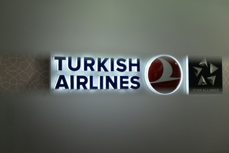 إصابة 30 من ركاب طائرة للخطوط التركية بسبب مطبات هوائية