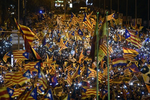 الآلاف من دعاة استقلال كاتالونيا يتظاهرون في مدريد