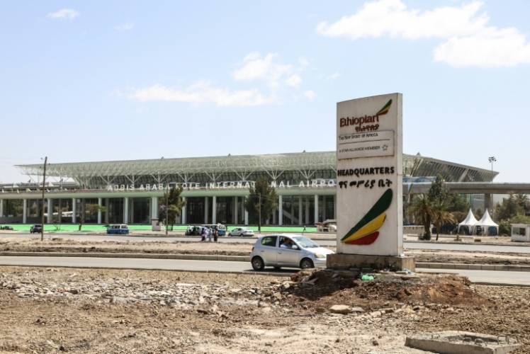 تحطم طائرة على متنها 157 شخصا متجهة من أديس أبابا إلى نيروبي