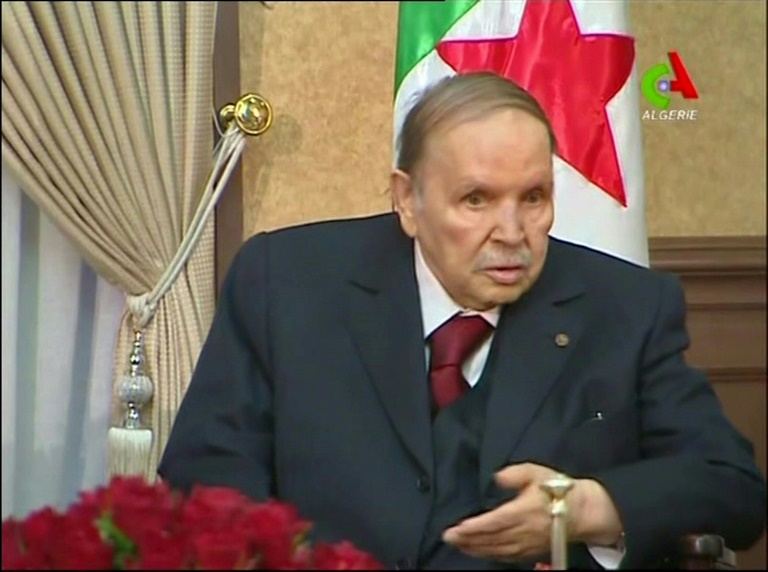 صورة للرئيس الجزائري عبد العزيز بوتفليقة مأخوذة من فيديو بثته قناة الجزائر في 11 مارس 2019 