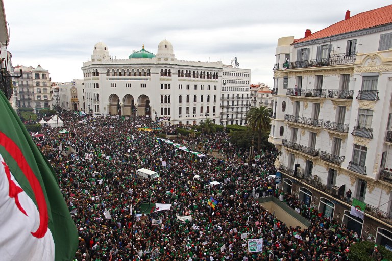 من تظاهرات يوم الجمعة الماضي في العاصمة الجزائرية