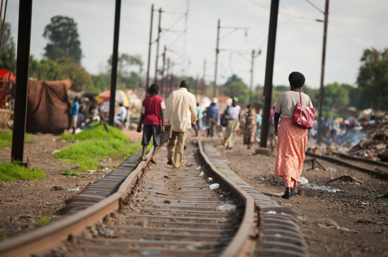 مقتل 24 شخصًا إثر خروج قطار عن سكته في الكونغو الديموقراطية