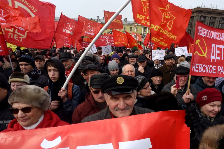 الشيوعيون يتظاهرون في موسكو احتجاجا على الفساد
