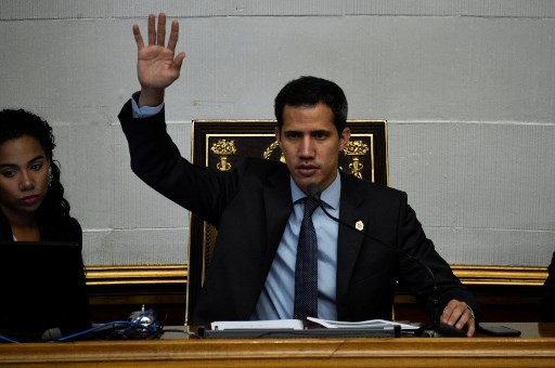 الجمعية التأسيسية ترفع الحصانة البرلمانية عن المعارض الفنزويلي غوايدو