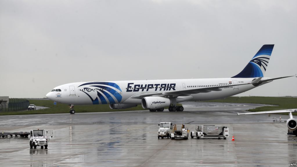 القاهرة تنفي تحطم طائرة مصر للطيران عام 2016 لنقص في الصيانة
