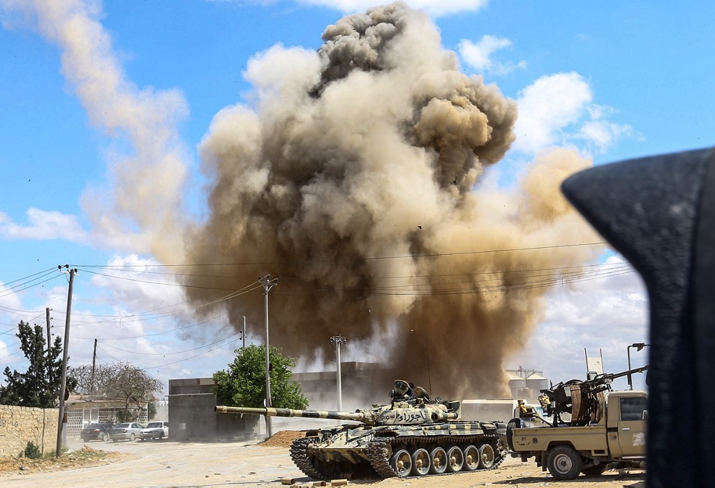 اندلاع اشتباكات عنيفة في الضواحي الجنوبية للعاصمة الليبية