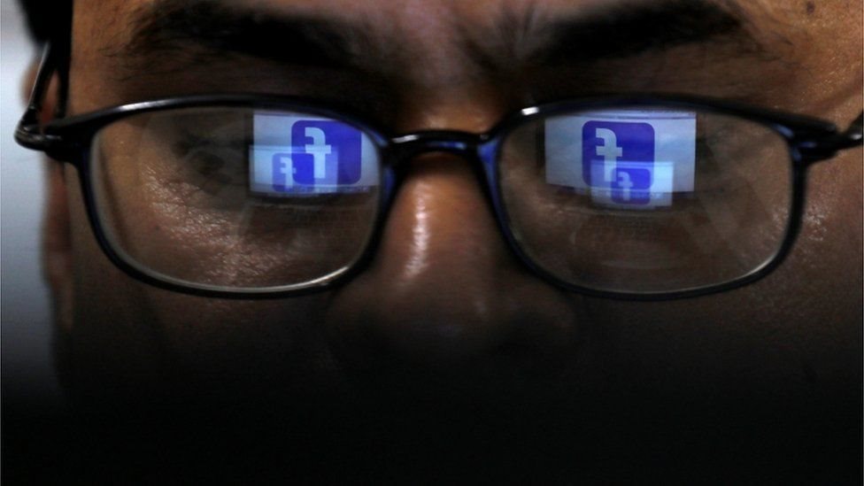 فيسبوك تعترف بنسخ البريد الإلكتروني لـ 1.5 مليون مستخدم دون موافقتهم
