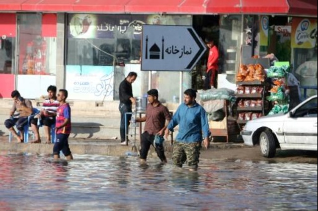 مليونا شخص في إيران يحتاجون الى مساعدة بسبب الفيضانات