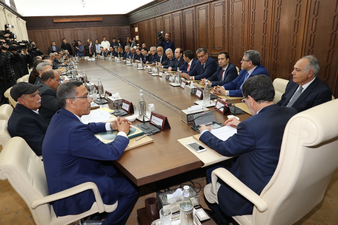 الحكومة المغربية توقع اتفاقا اجتماعيا مع النقابات واتحاد المقاولات