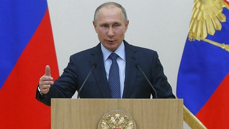 بوتين يقرّ تسهيل إجراءات منح الجنسية الروسية إلى سكان شرق أوكرانيا