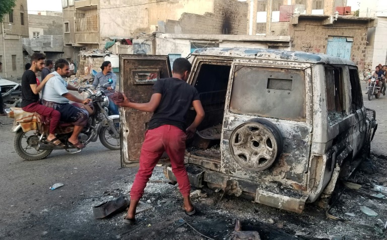 5 قتلى و91 جريحًا باشتباكات بين قوات حكومية منذ السبت في اليمن