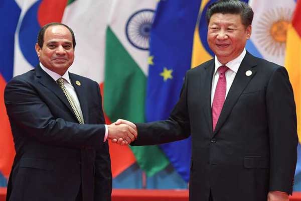 الرئيس الصيني مستقبلًا نظيره المصري في بكين