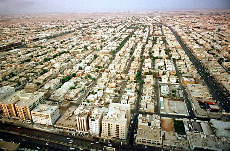 لقطة من الجو لمدينة الرياض في 10 فبراير 2000