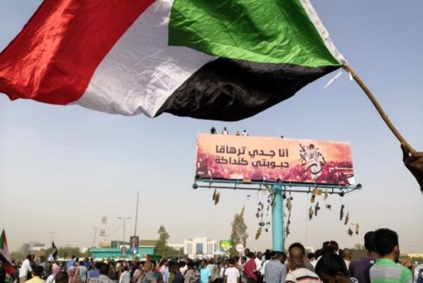 مصر تستضيف قمتين الثلاثاء مع رؤساء أفارقة محورهما السودان وليبيا