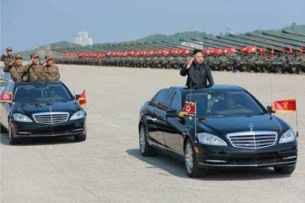 سيارات كيم تخترق العقوبات الأممية علانية