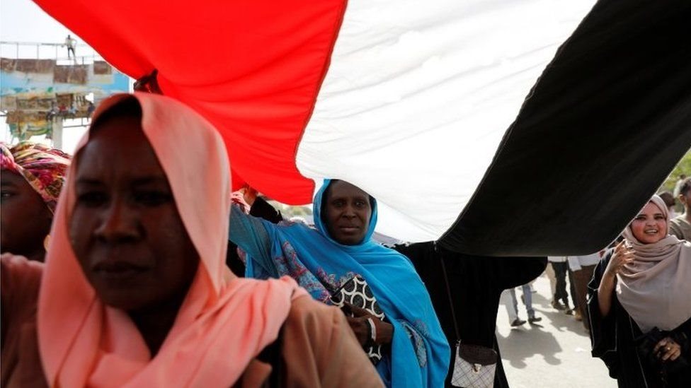 هل بات السودان ساحة صراع إقليمي جديدة؟