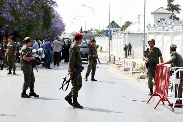 قوات الأمن التونسية تقتل ثلاثة 