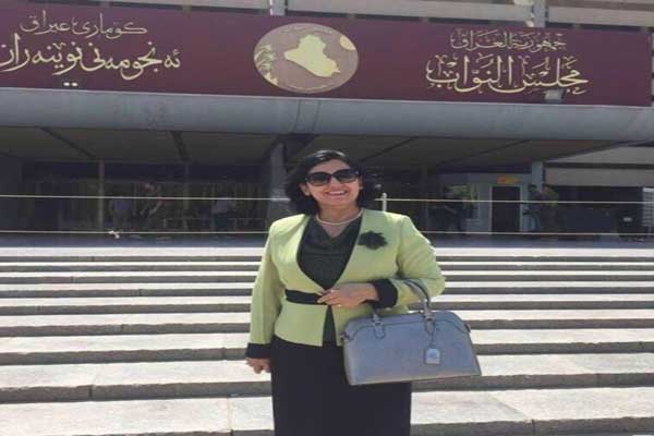 النائبة العراقية هيفاء الأمين