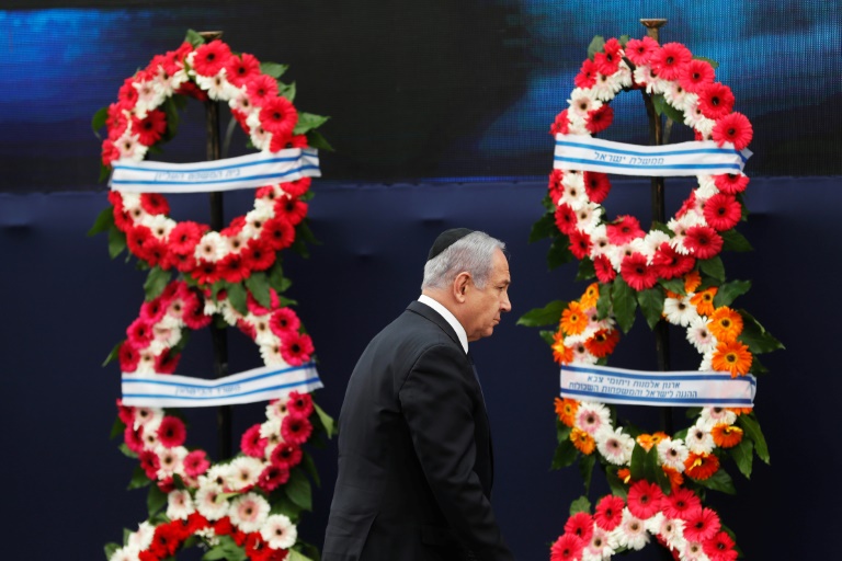 رئيس الوزراء الإسرائيلي بنيامين نتنياهو يحيي ذكرى الجنود والمدنيين الإسرائيليين الذين سقطوا في حروب وهجمات خلال احتفال رسمي في القدس في 7 أيار/مايو 2019.
