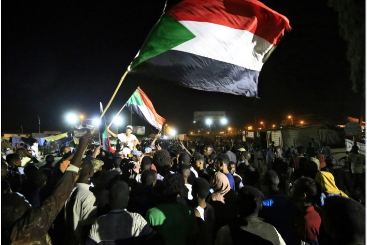 الإمارات ترحّب باتفاق السودان