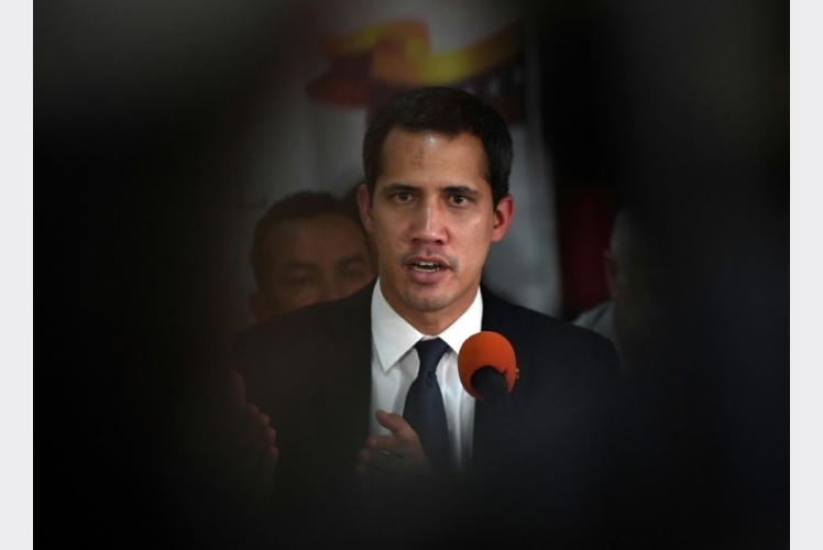 غوايدو يتهم النظام في فنزويلا بمحاولة 