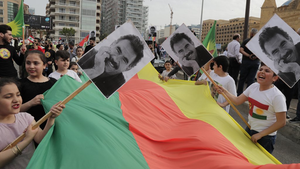 تركيا ترفع قرار منع الزعيم الكردي أوجلان من لقاء محاميه