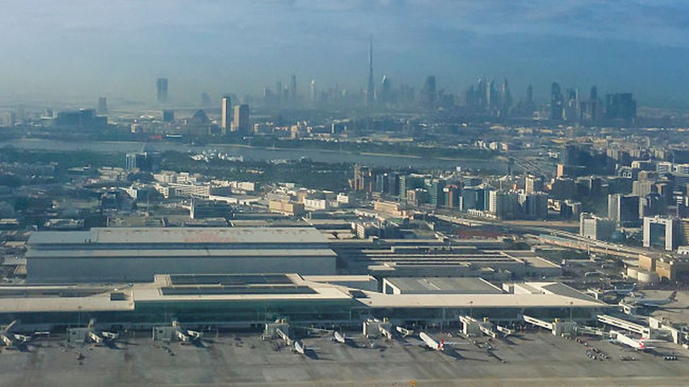 تحطم طائرة في دبي : مقتل 3 بريطانيين وجنوب أفريقي