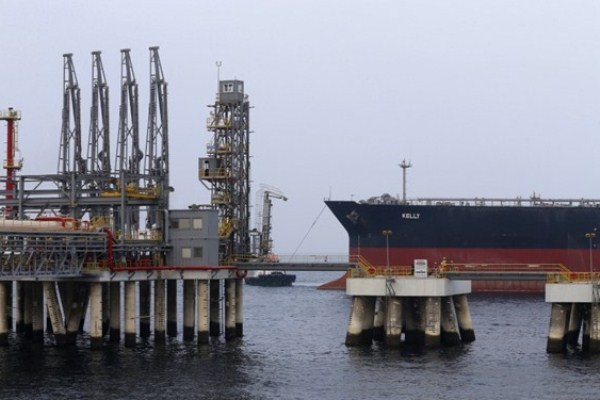  تعرض أربع سفن تجارية لعمليات تخريبية قرب المياه الإقليمية الإماراتية