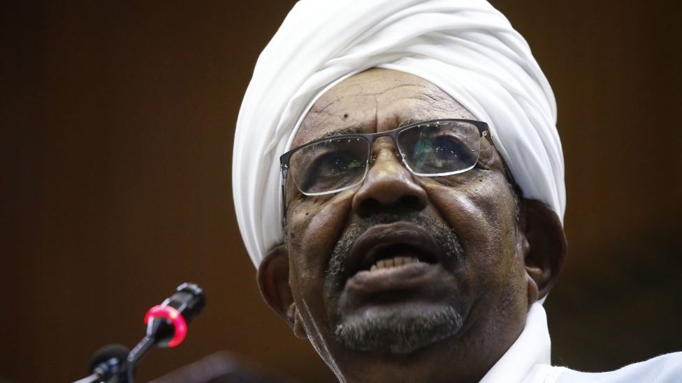 النيابة العامة في السودان تتهم البشير بـ