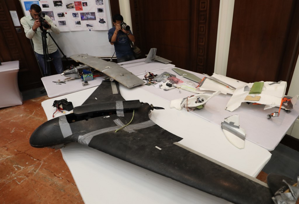 طائرة مسيرة حوثية دون طيار عرضتها الإمارات بعد اسقاطها في اليمن