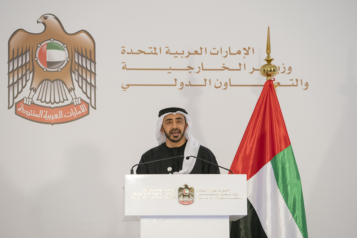 وزير الخارجية الاماراتي الشيخ عبدالله بن زايد خلال مؤتمر صحافي سابق