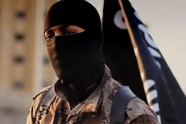 أحد مقاتلي تنظيم داعش