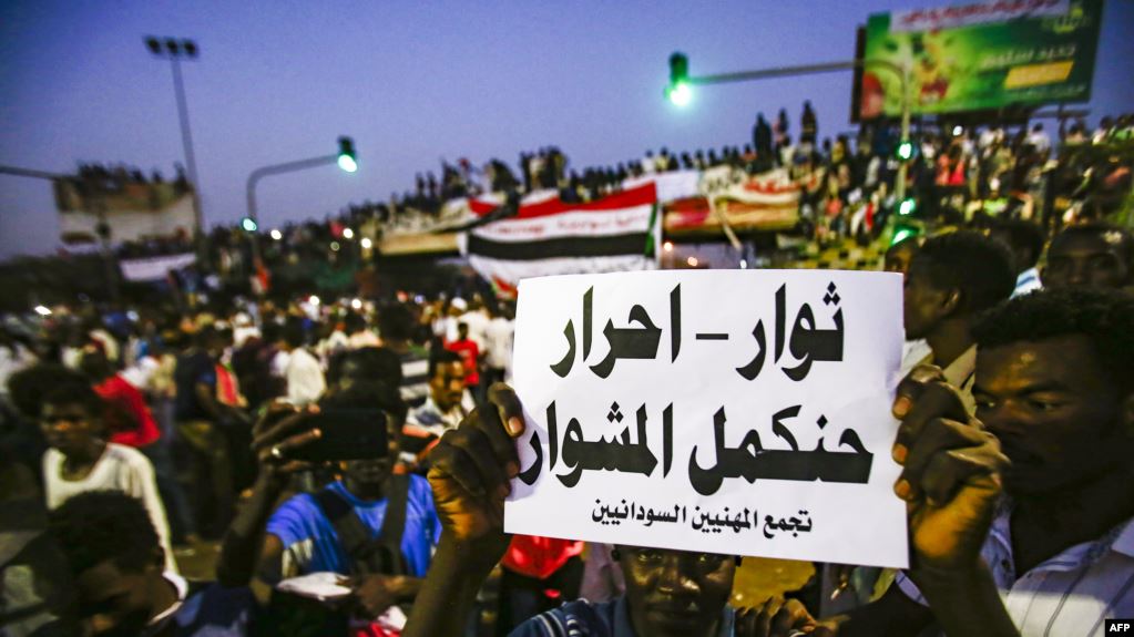 تعثر المفاوضات في السودان يثير تساؤلات حول الفترة الانتقالية