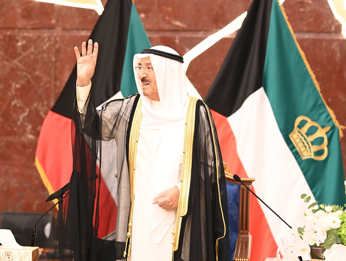 أمير الكويت في مبنى وزارة الخارجية يوم الثلاثاء - كونا