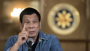 الرئيس الفلبيني يعزز قبضته على السلطة بالسيطرة على مجلس الشيوخ