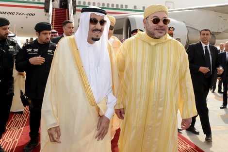 الملك سلمان بن عبد العزيز والملك محمد السادس.