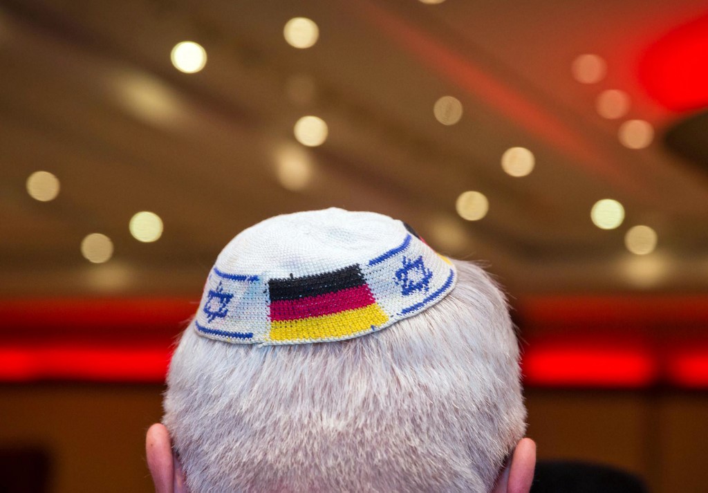 تحذير ليهود ألمانيا بعدم ارتداء القلنسوة مع تفشي حوادث معاداة السامية