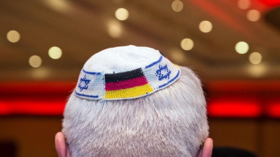 معاداة السامية: تحذير ليهود ألمانيا بعدم ارتداء القلنسوة