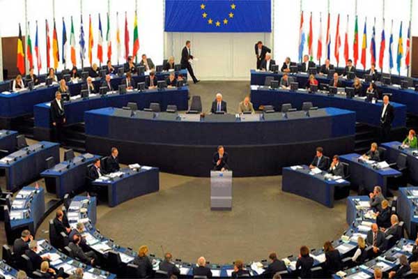 البرلمان الأوروبي منعقدًا